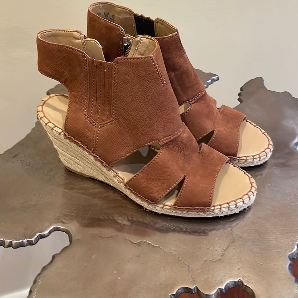 FRANCO SARTO, caramel leather, wedge jute heels , with side zip.